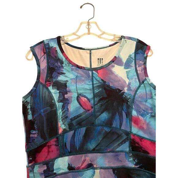 Title Nine Sleeveless Dream Active Dress Size Small Watercolor Pink Purple Blue - Picture 2 of 5